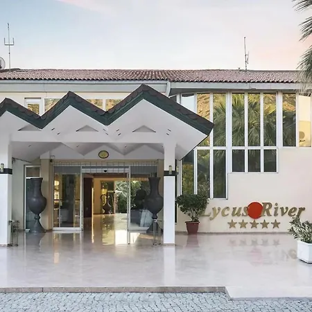 リカス リバー サーマル パムッカレ