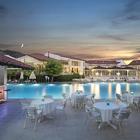 מלון Lycus River Thermal 5*