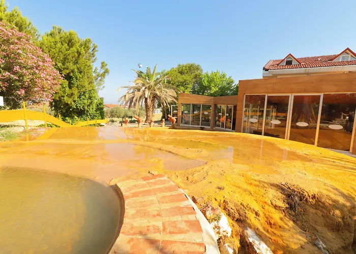Lycus River Thermal Hotel