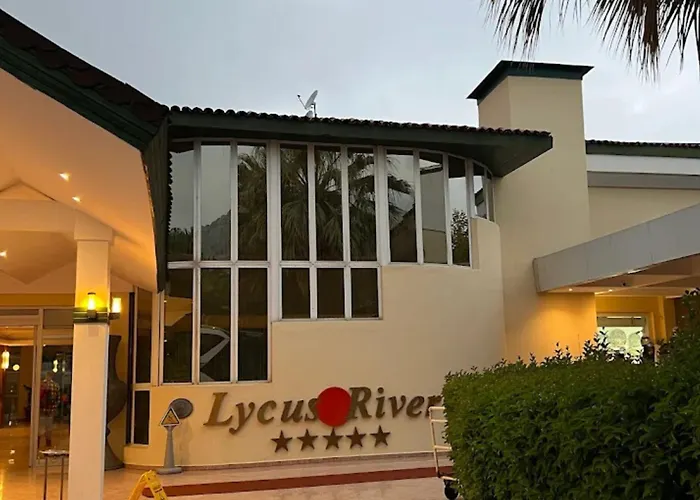 Lycus River Thermal Hotel 5*