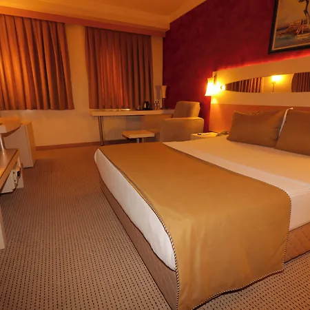 Hotell Lycus River Thermal 5*